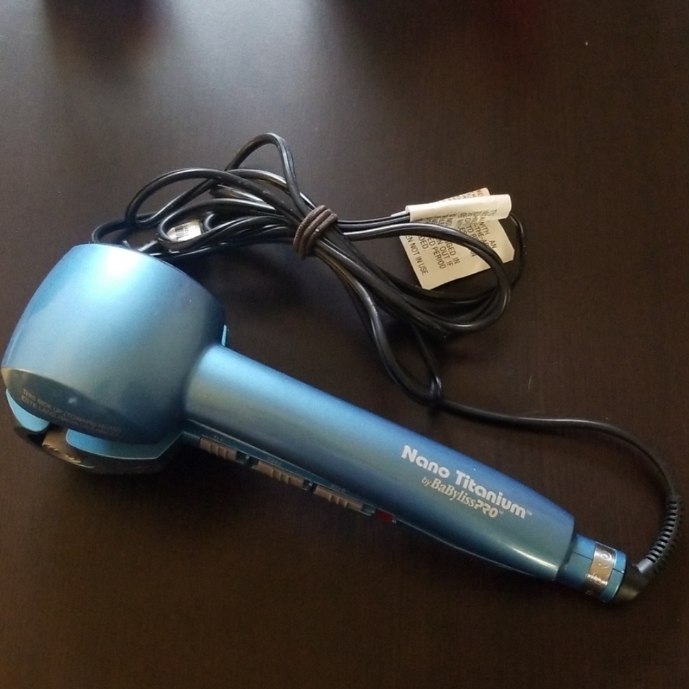 *Babyliss Pro Nano Titanium Miracurl*